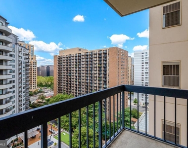 1211 S Eads Street - Photo Thumbnail 24