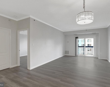 1211 S Eads Street - Photo Thumbnail 14