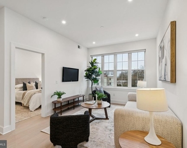 20 W Allens Lane - Photo Thumbnail 8