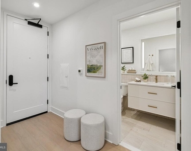 20 W Allens Lane - Photo Thumbnail 1