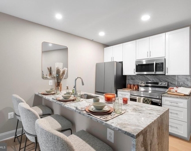 1601 Cherry Street - Photo Thumbnail 12