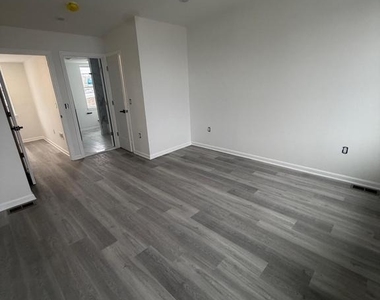 2554 N 5th Street - Photo Thumbnail 4