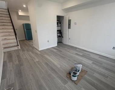 2554 N 5th Street - Photo Thumbnail 3