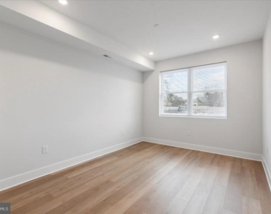 3843 Haverford Avenue - Photo Thumbnail 2