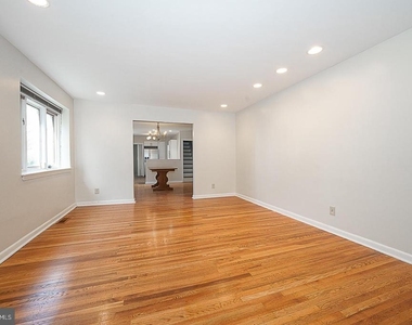 1457 Manoa Road - Photo Thumbnail 5