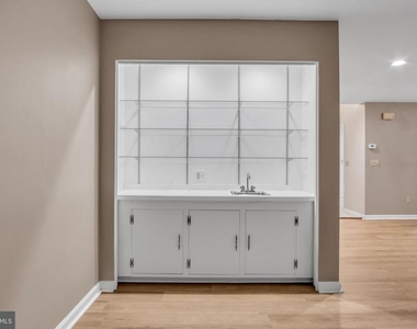 1127 Wicklow Court - Photo Thumbnail 16