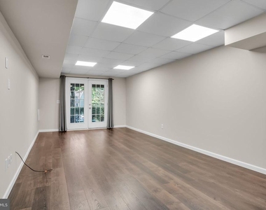 1127 Wicklow Court - Photo Thumbnail 29