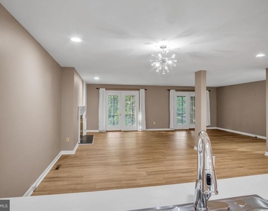 1127 Wicklow Court - Photo Thumbnail 9