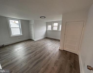 1067 S Clinton Avenue - Photo Thumbnail 30