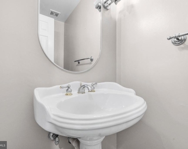 7520 Royal Dominion Drive - Photo Thumbnail 28