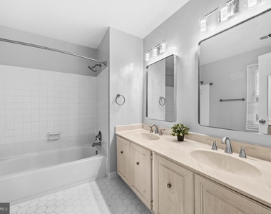 7520 Royal Dominion Drive - Photo Thumbnail 32