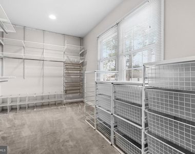 7520 Royal Dominion Drive - Photo Thumbnail 33