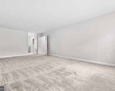 7520 Royal Dominion Drive - Photo Thumbnail 31
