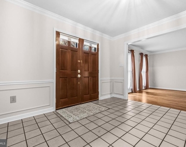 7520 Royal Dominion Drive - Photo Thumbnail 4