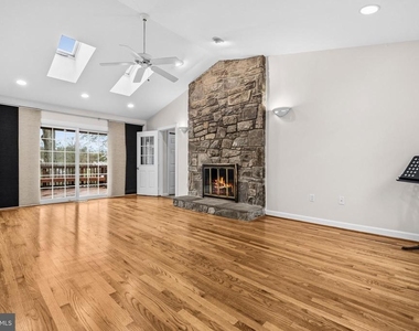 7520 Royal Dominion Drive - Photo Thumbnail 15