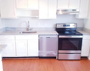 150 Gold Kettle Drive - Photo Thumbnail 7