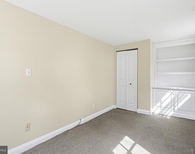 947 Oella Avenue - Photo Thumbnail 25
