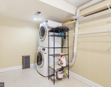 947 Oella Avenue - Photo Thumbnail 40