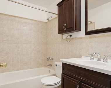 947 Oella Avenue - Photo Thumbnail 13