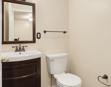 947 Oella Avenue - Photo Thumbnail 38