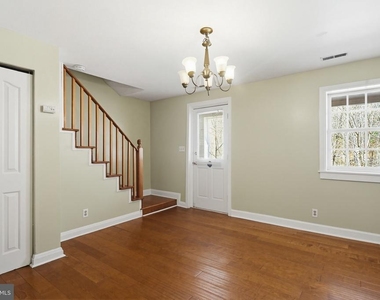 947 Oella Avenue - Photo Thumbnail 36