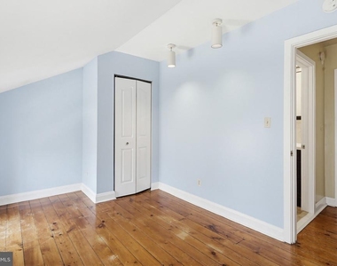 947 Oella Avenue - Photo Thumbnail 9