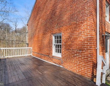 947 Oella Avenue - Photo Thumbnail 30