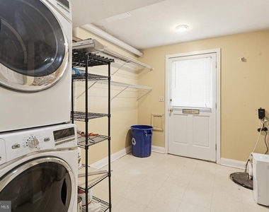 947 Oella Avenue - Photo Thumbnail 39