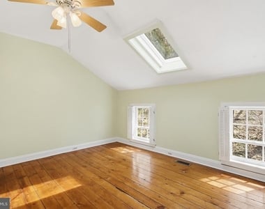 947 Oella Avenue - Photo Thumbnail 15
