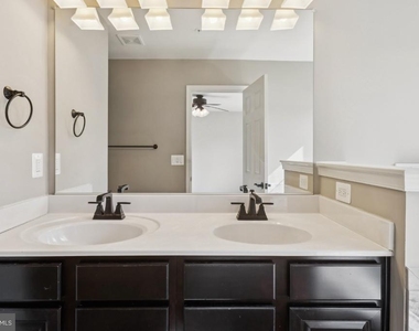 1118 Bayberry Lane - Photo Thumbnail 25