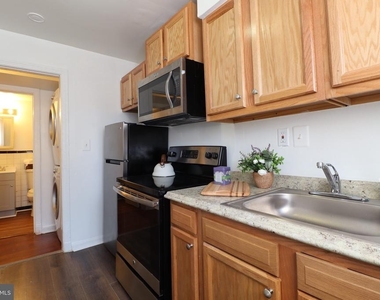 407 Lebaum Street Se - Photo Thumbnail 1