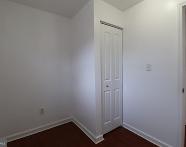 407 Lebaum Street Se - Photo Thumbnail 2