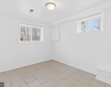 407 Lebaum Street Se - Photo Thumbnail 8