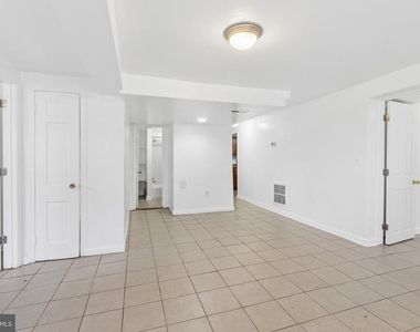 407 Lebaum Street Se - Photo Thumbnail 1
