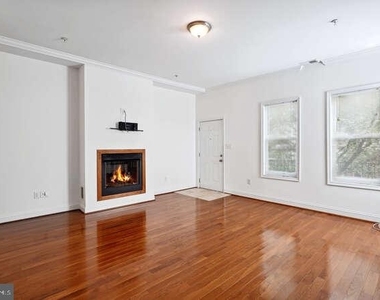 1337 Girard Street Nw - Photo Thumbnail 2