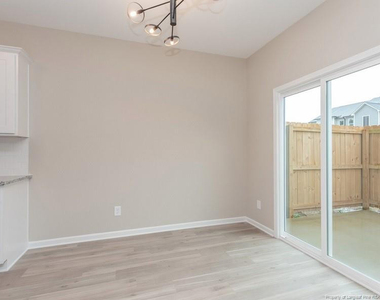 910 Kingscote Drive - Photo Thumbnail 8