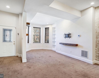 12 Rhode Island Avenue Nw - Photo Thumbnail 3