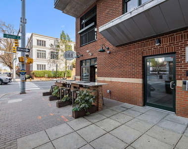 444 S Blount Street - Photo Thumbnail 38