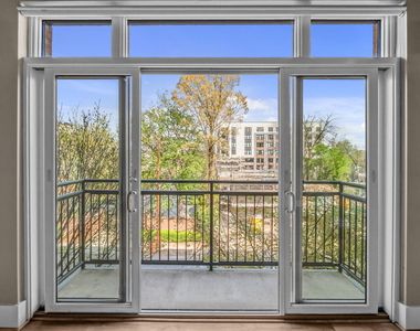 444 S Blount Street - Photo Thumbnail 9