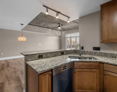 444 S Blount Street - Photo Thumbnail 19