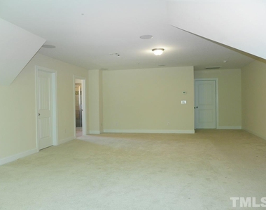 304 Rose Walk Lane - Photo Thumbnail 15