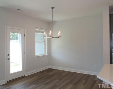 117 Deardom Way - Photo Thumbnail 4