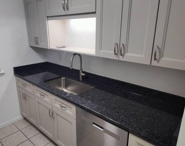 804 Pine Forest Trail - Photo Thumbnail 5
