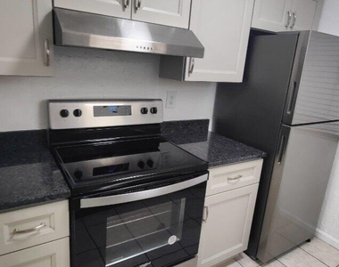 804 Pine Forest Trail - Photo Thumbnail 4