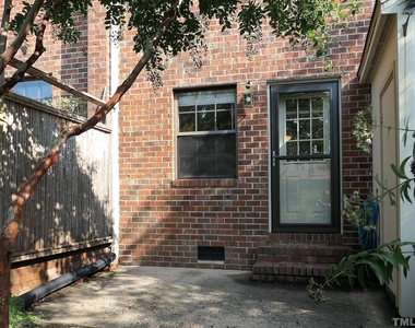 105 Fidelity Street - Photo Thumbnail 11
