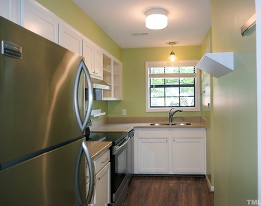 105 Fidelity Street - Photo Thumbnail 6