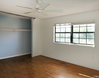105 Fidelity Street - Photo Thumbnail 8