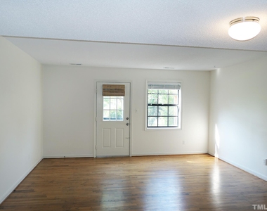 105 Fidelity Street - Photo Thumbnail 2