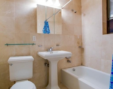 246 Mott Street - Photo Thumbnail 4