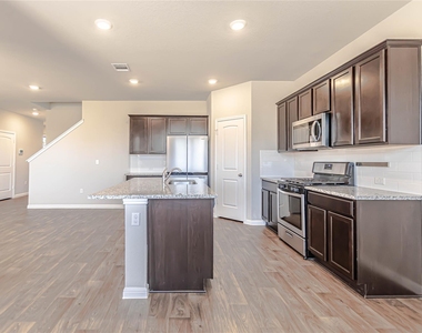 114 Mercer St - Photo Thumbnail 5